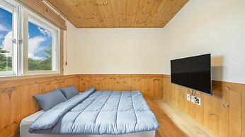 Gyeongju Themandi Pension