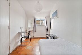 No 3 Georgian Shared House - By Clifton Short Lets