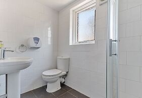 No 3 Georgian Shared House - By Clifton Short Lets