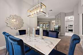 Gold Rest at Calabay Parc Tower Lake by Shine Villas 412