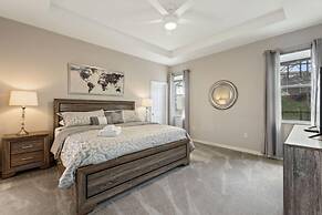 Gold Rest at Calabay Parc Tower Lake by Shine Villas 412