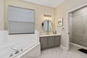 Gold Rest at Calabay Parc Tower Lake by Shine Villas 412