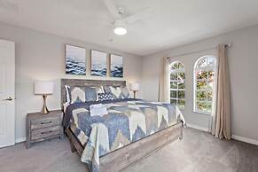 Gold Rest at Calabay Parc Tower Lake by Shine Villas 412