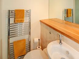 Kestrel, 19 Dartmouth Green