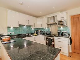 Kestrel, 19 Dartmouth Green