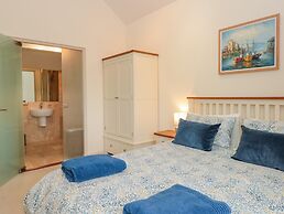 Kestrel, 19 Dartmouth Green