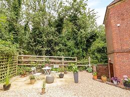 The Hyde Dovecote Kinver, pet Friendly Holiday let
