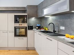 SKY9 Apartments District 3