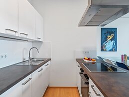 SKY9 Apartments District 3