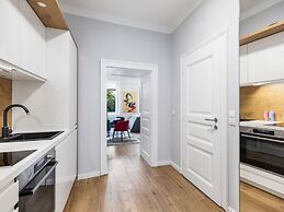 SKY9 Apartments District 3