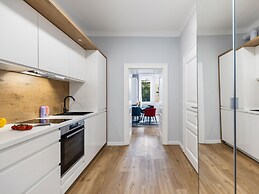 SKY9 Apartments District 3