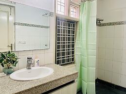 BluO 1BHK - DLF Galleria | Balcony, Suite