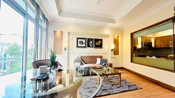 BluO 1BHK - DLF Galleria | BathTub, Balcony, Suite