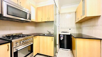 BluO 1BHK - DLF Galleria | BathTub, Balcony, Suite