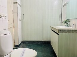 BluO 1BHK - DLF Galleria | Balcony, Suite