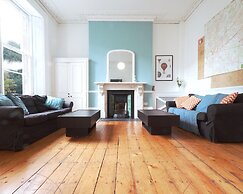 No 13 Georgian Shared House - By Clifton Short Lets