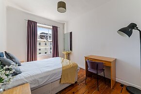 No 13 Georgian Shared House - By Clifton Short Lets