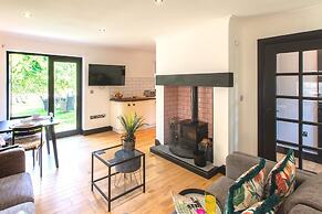 Northern Hideaways Apple Store, Ellingham