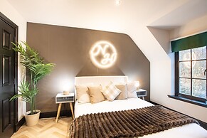 Northern Hideaways Apple Store, Ellingham