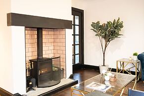 Northern Hideaways Apple Store, Ellingham