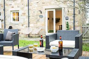 Northern Hideaways Apple Store, Ellingham