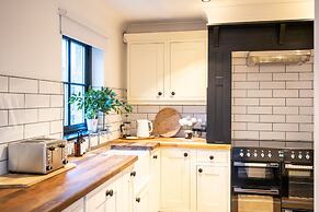 Northern Hideaways Apple Store, Ellingham