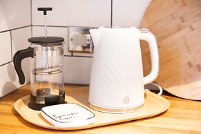 Northern Hideaways Apple Store, Ellingham