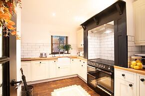 Northern Hideaways Apple Store, Ellingham