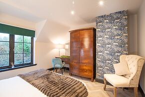 Northern Hideaways Apple Store, Ellingham