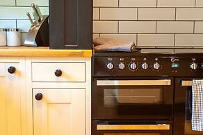 Northern Hideaways Apple Store, Ellingham