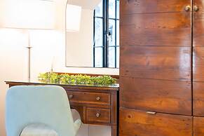 Northern Hideaways Apple Store, Ellingham