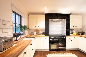 Northern Hideaways Apple Store, Ellingham