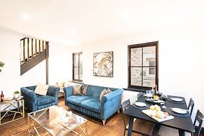 Northern Hideaways Apple Store, Ellingham