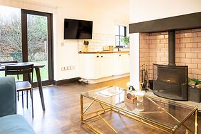 Northern Hideaways Apple Store, Ellingham