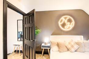 Northern Hideaways Apple Store, Ellingham