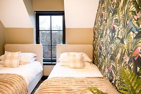 Northern Hideaways Apple Store, Ellingham