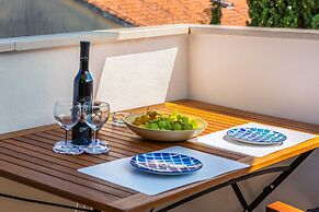 Bright 3-bedroom Apartment in Lovran