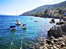 Bright 3-bedroom Apartment in Lovran