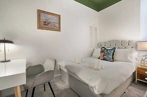 1BR Summit Holburn - Cosy Flat With Ultrafast Wifi