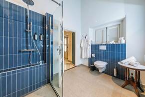 Kura Botanica Hotel