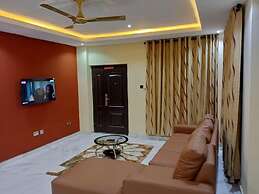 Spacious & Outstanding 3-bed Furnished Apartment