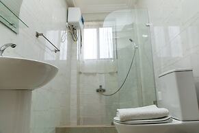 Spacious & Outstanding 3-bed Furnished Apartment