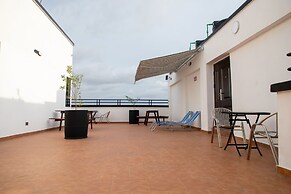 Spacious & Outstanding 3-bed Furnished Apartment