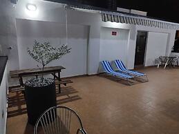 Spacious & Outstanding 3-bed Furnished Apartment