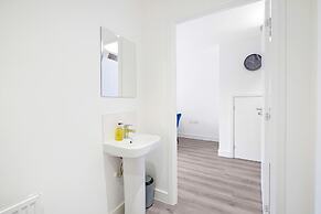 Modern 5 Bedroom 3 Bath Hse Aylesbury