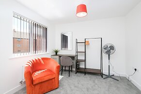 Modern 5 Bedroom 3 Bath Hse Aylesbury