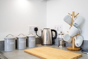 Modern 5 Bedroom 3 Bath Hse Aylesbury