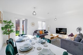 Modern 5 Bedroom 3 Bath Hse Aylesbury