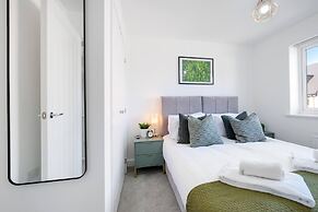 Modern 5 Bedroom 3 Bath Hse Aylesbury