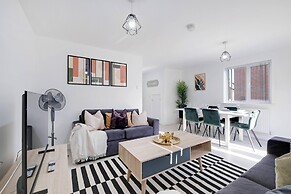 Modern 5 Bedroom 3 Bath Hse Aylesbury